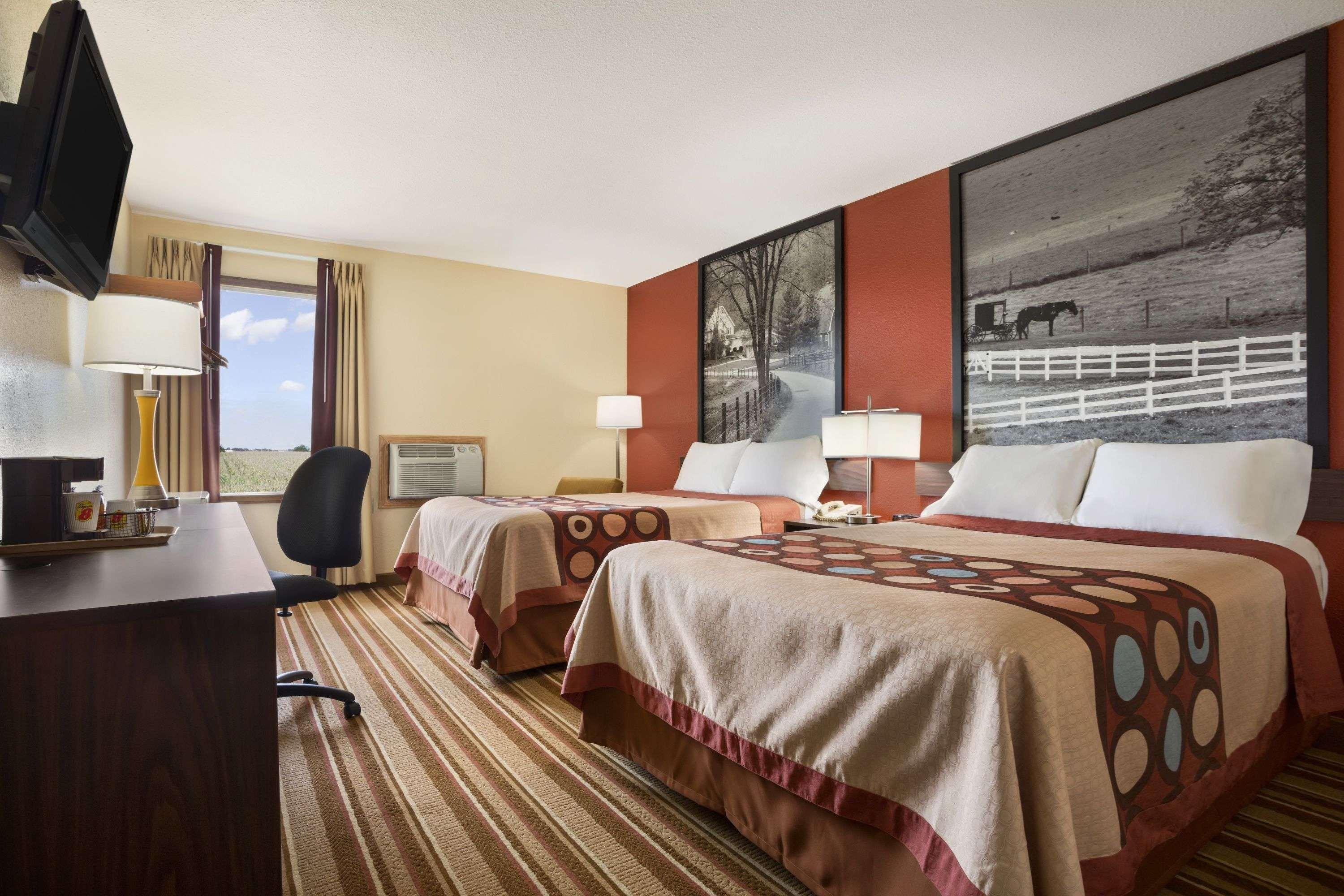 Super 8 By Wyndham Mattoon Hotell Exteriör bild