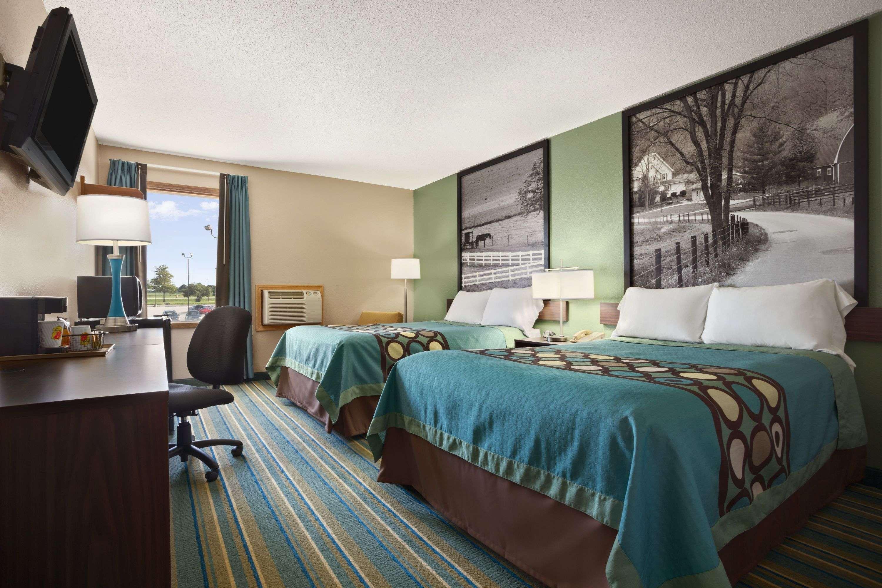 Super 8 By Wyndham Mattoon Hotell Exteriör bild